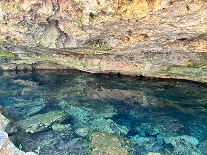 Cenote Media Luna - Aventura Subterránea y Relax en el Cenote Media Luna